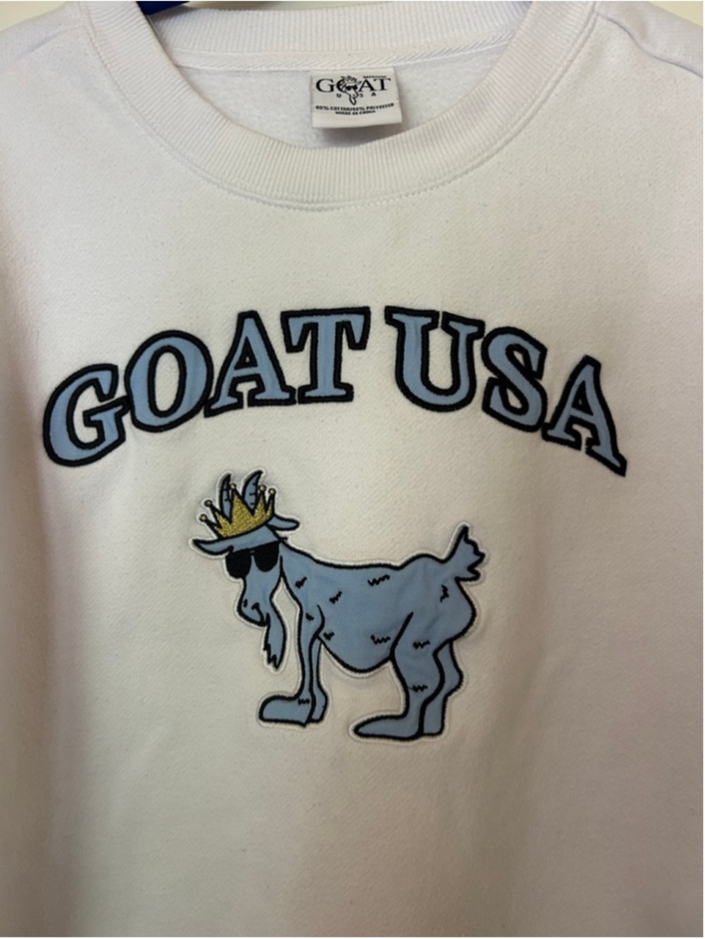 Men's GOAT USA White Blue Big GOAT Crewneck Sweatshirt M - Picture 5 of 8